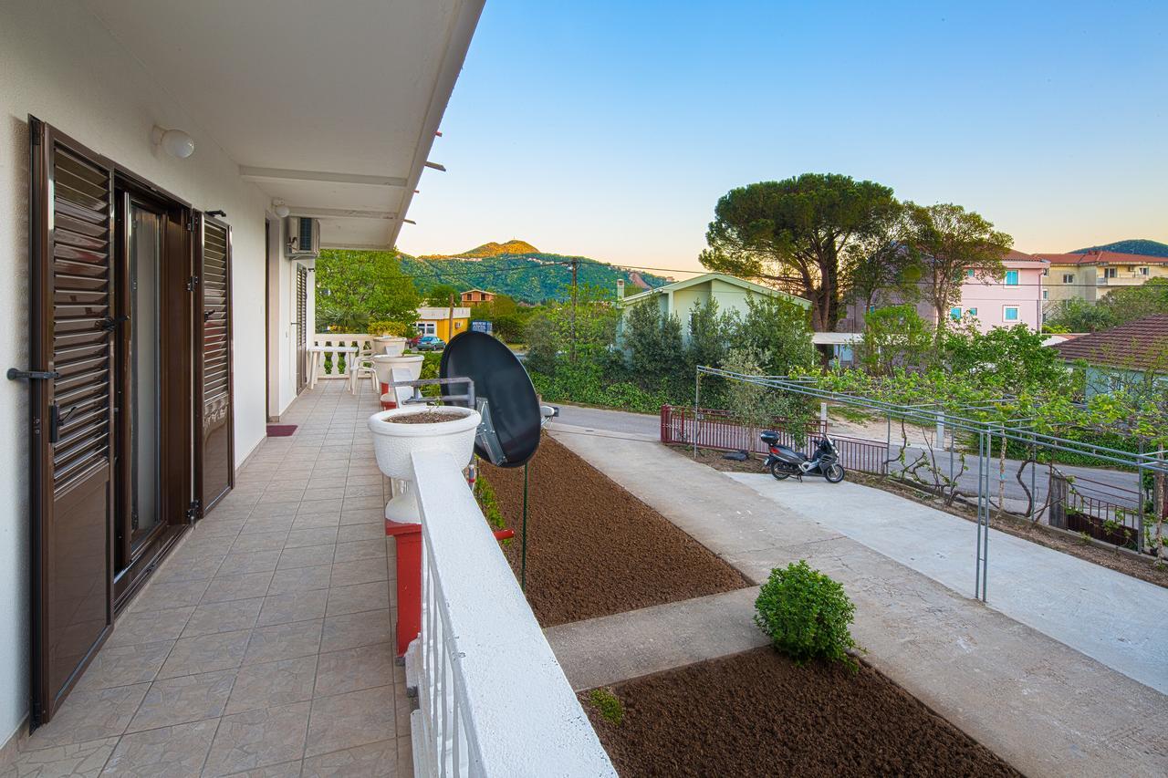 Beluga Apartment Budva Bagian luar foto