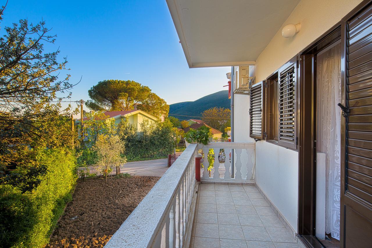 Beluga Apartment Budva Bagian luar foto