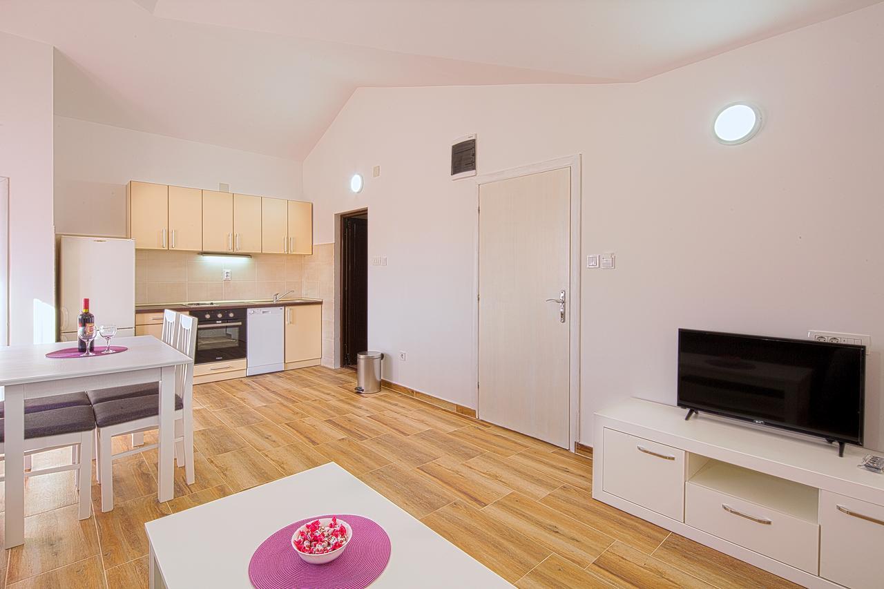 Beluga Apartment Budva Bagian luar foto