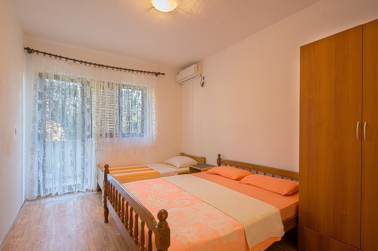 Beluga Apartment Budva Bagian luar foto