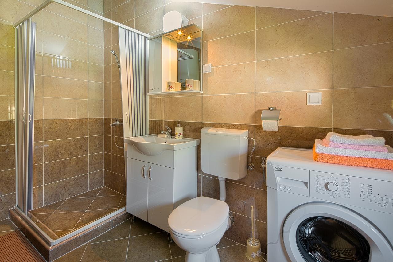 Beluga Apartment Budva Bagian luar foto