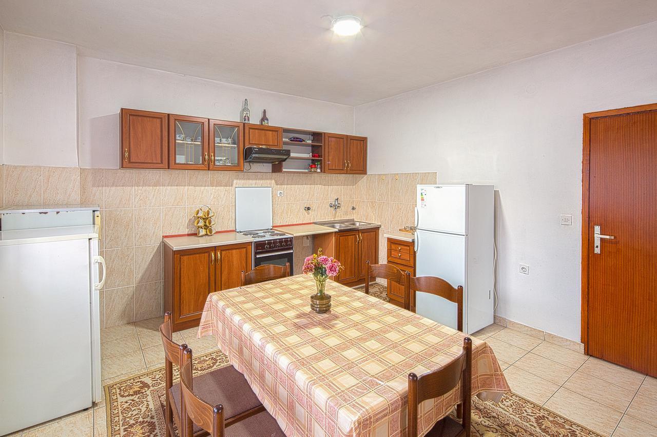 Beluga Apartment Budva Bagian luar foto