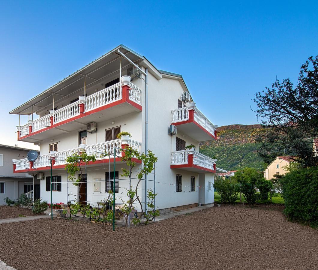 Beluga Apartment Budva Bagian luar foto